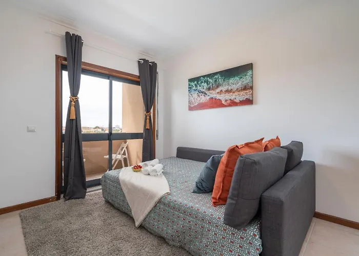 Sunny Cozy Flat W/ Terrace - Sao Joao Oporto