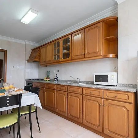 Sunny Cozy Flat W/ Terrace - Sao Joao * Порту