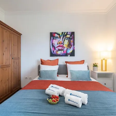 Sunny Cozy Flat W/ Terrace - Sao Joao *