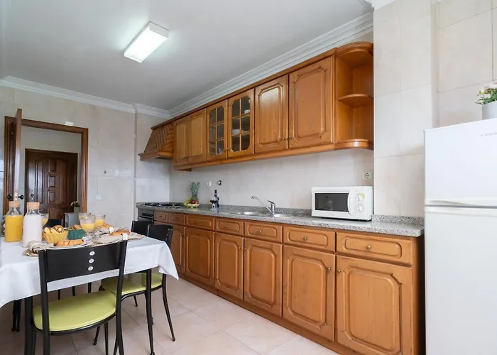 Sunny Cozy Flat W/ Terrace - Sao Joao * Oporto