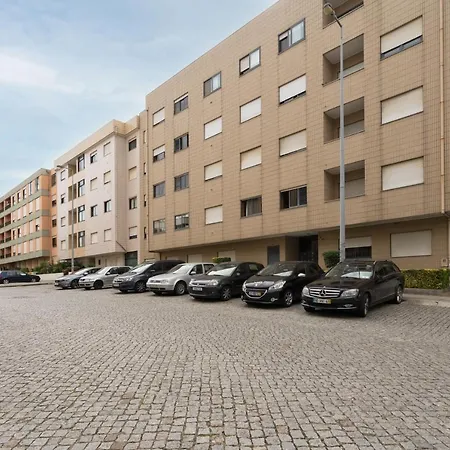 Sunny Cozy Flat W/ Terrace - Sao Joao *