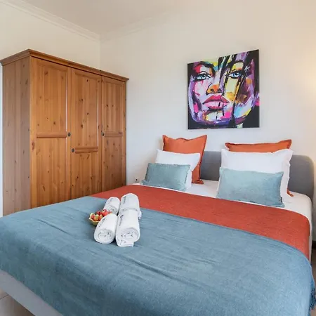 Sunny Cozy Flat W/ Terrace - Sao Joao Apartman *